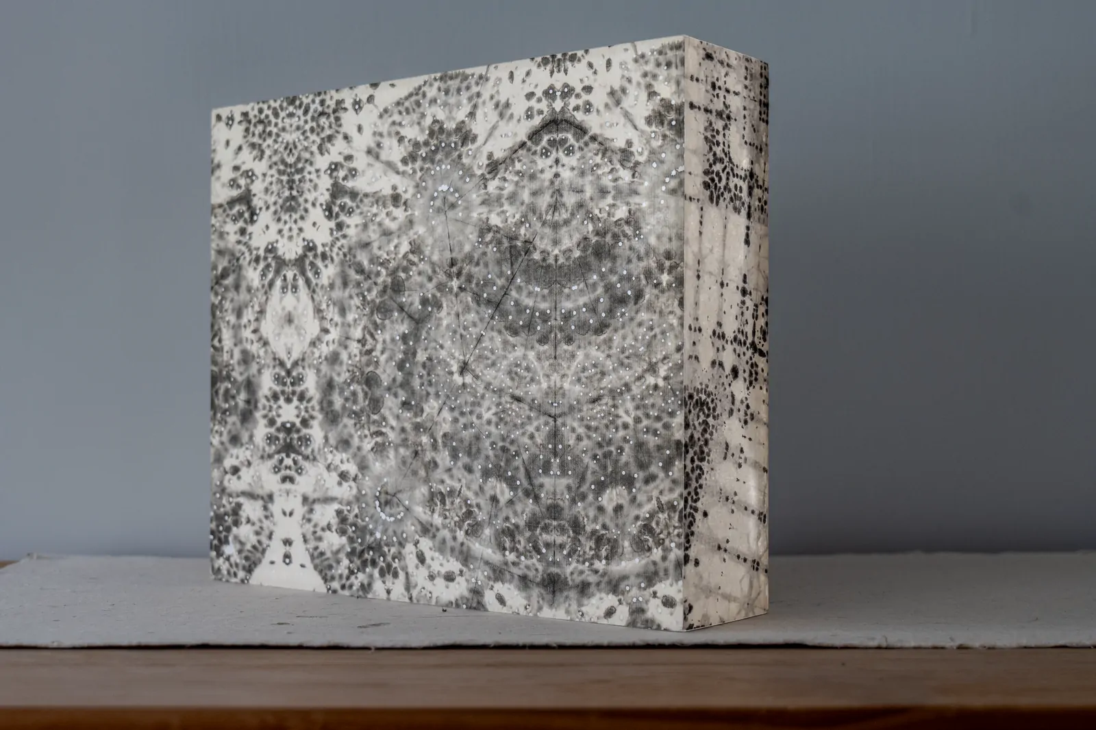 Fan Yan lamp 10