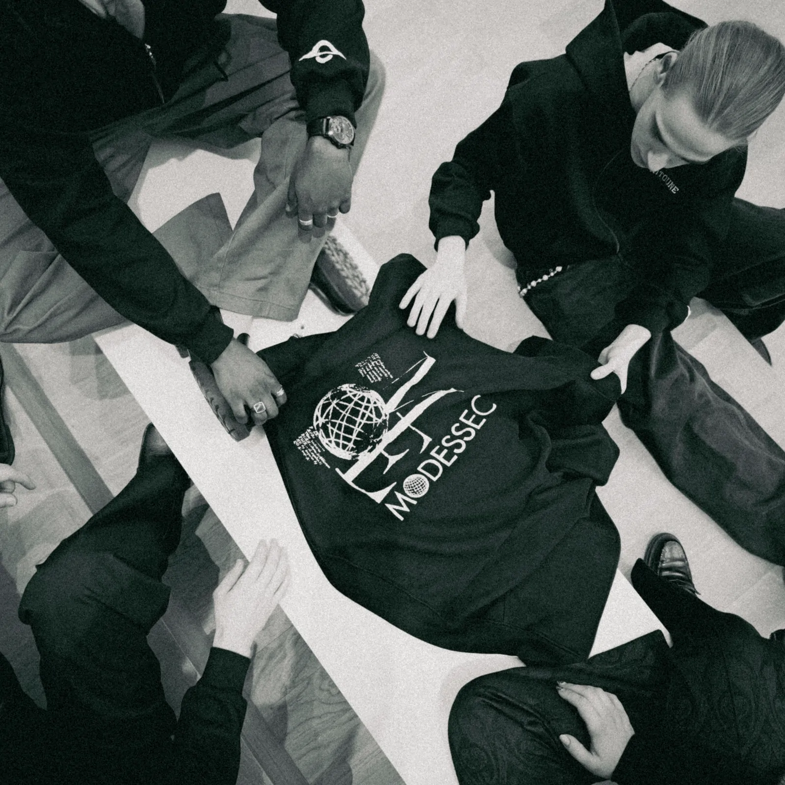 Modessec hoodie 10